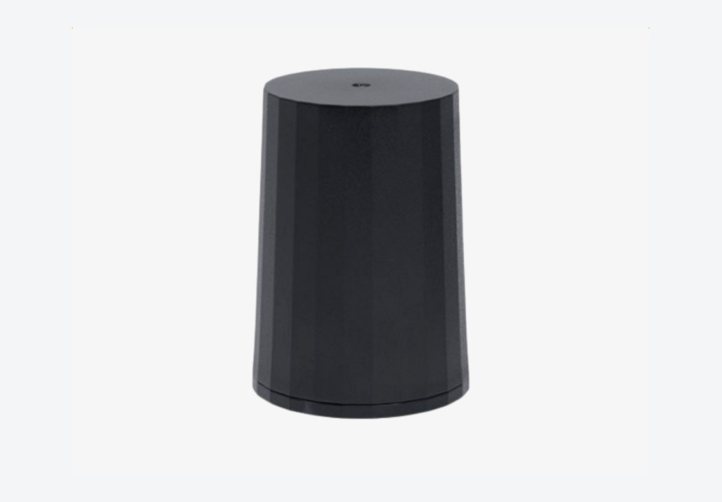 Calian | HC977XF Multi-Constellation Triple-Band Antenna